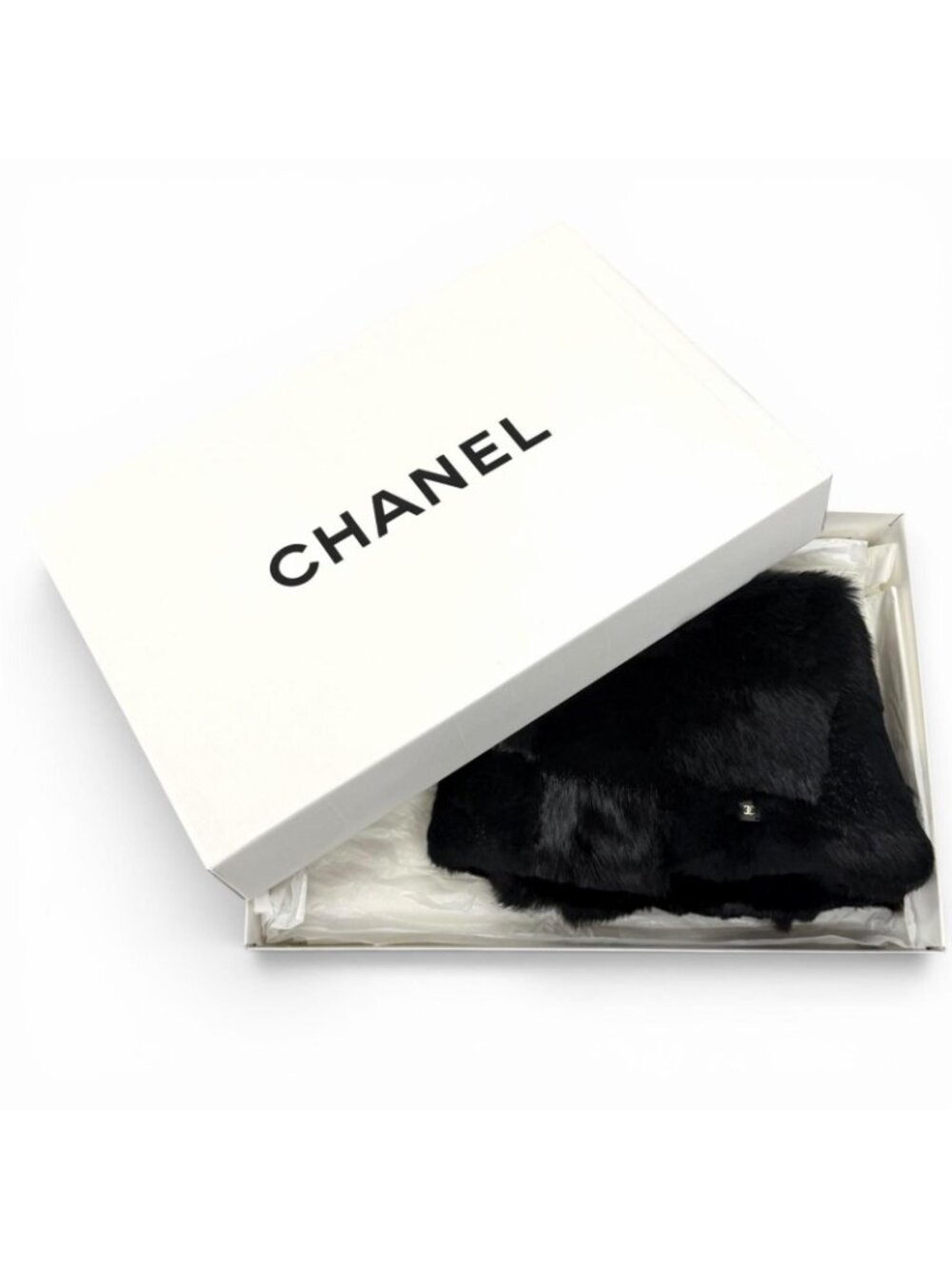 Chanel CC Logo Rabbit Fur Lapin Tippet Shawl Black 42 Scarf - Picture 2 of 12